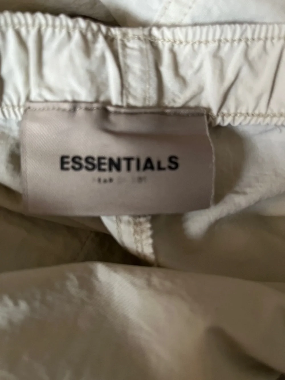 Fear of God Essentials Volley Shorts size L. Unisex